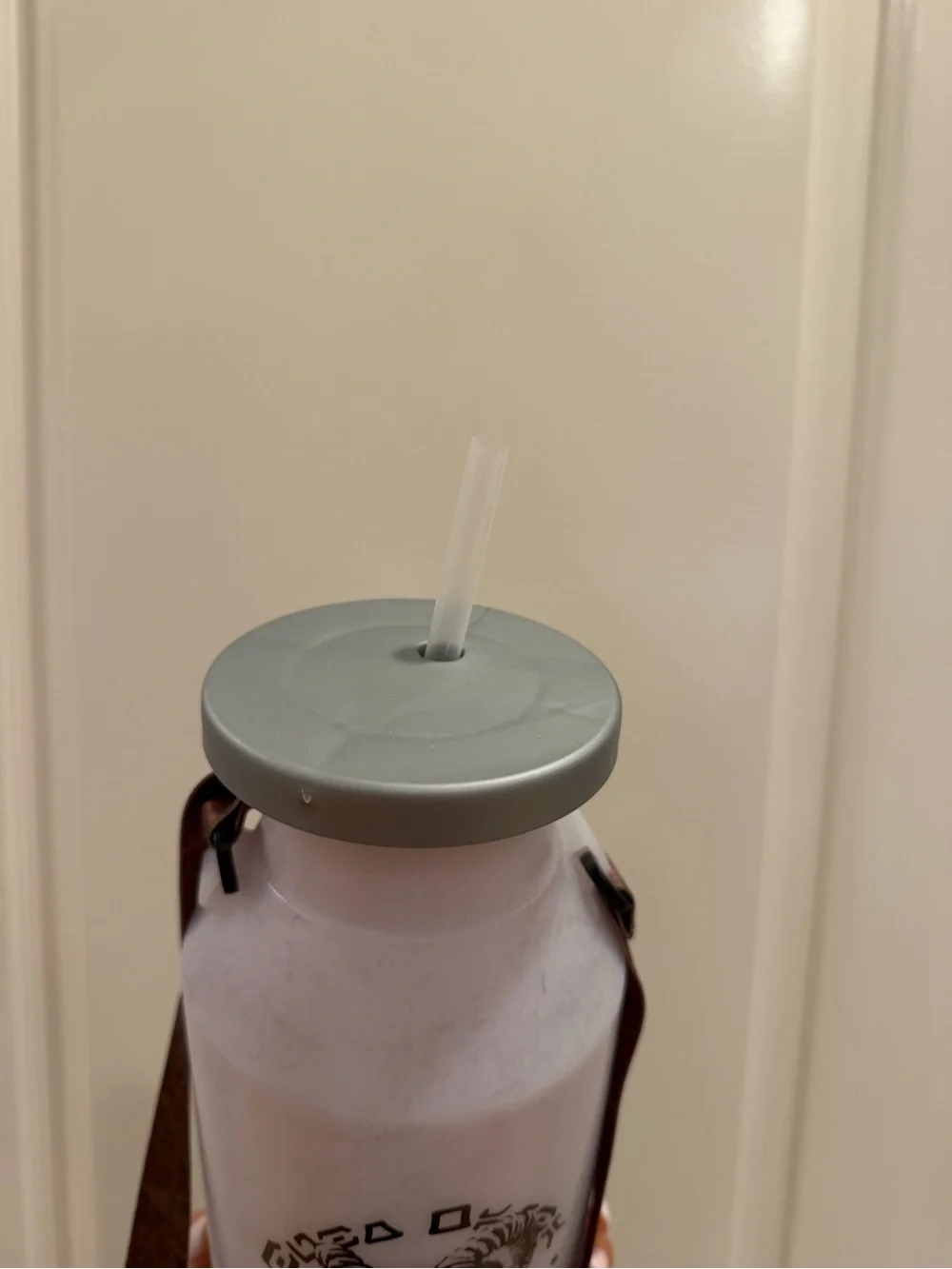Disney Galaxy’s Edge Light Up Sipper